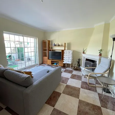 Meco And Pool 빌라 *